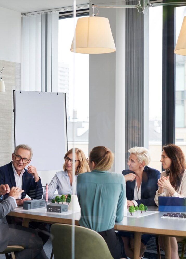 Groß (AdobeStock_269025250)